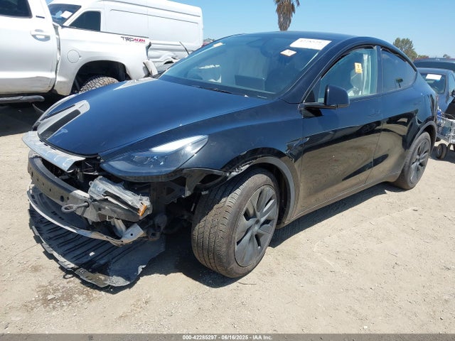 2024 TESLA MODEL Y 7SAYGAEE7RF122946 Photo 1