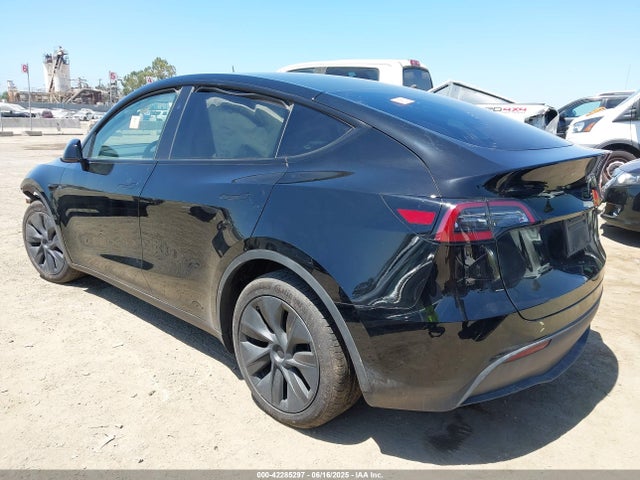 2024 TESLA MODEL Y 7SAYGAEE7RF122946 Photo 2