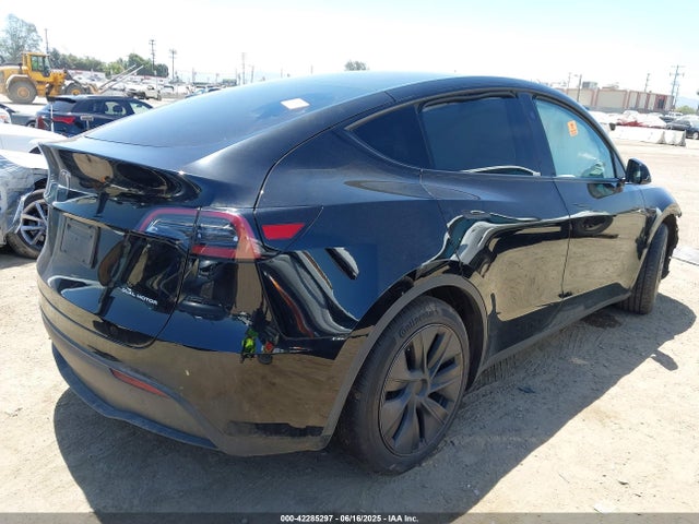 2024 TESLA MODEL Y 7SAYGAEE7RF122946 Photo 3