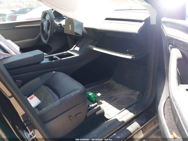 2024 TESLA MODEL Y 7SAYGAEE7RF122946 Photo 4