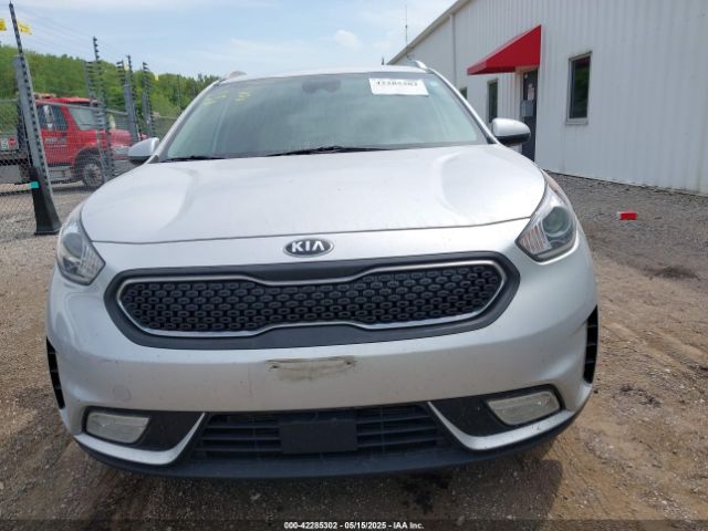 KNDCB3LC3K5282557 KIA NIRO LX