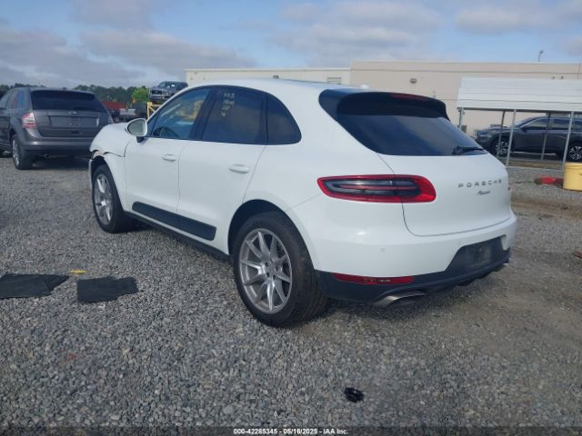 2018 PORSCHE MACAN WP1AA2A54JLB22639 Photo 2
