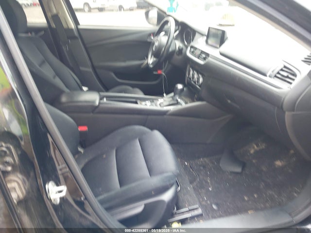 JM1GJ1U51G1447495 Mazda py