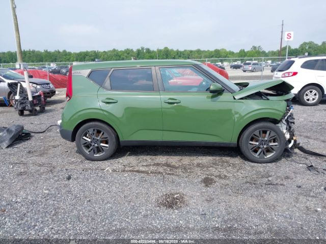 KNDJ33AU4L7048854 KIA SOUL EX