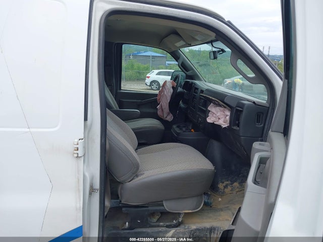 1GCWGAFF7H1118799 Chevrolet Express 2500 Work Van