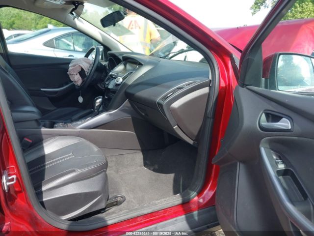 1FADP3N28EL181434 Ford Focus Titanium