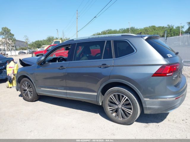 3VV3B7AXXJM205725 Volkswagen Tiguan 2.0t Se/2.0t Sel