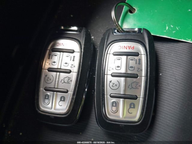 2018 CHRYSLER PACIFICA 2C4RC1GG1JR251849 Photo 10