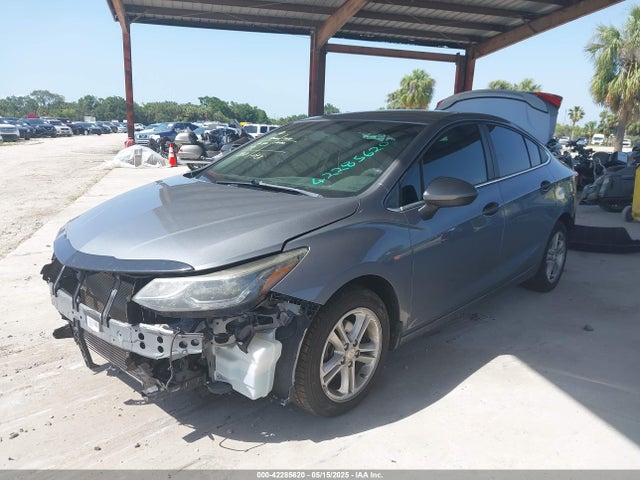 1G1BE5SMXJ7213837 Chevrolet Cruze Lt Auto