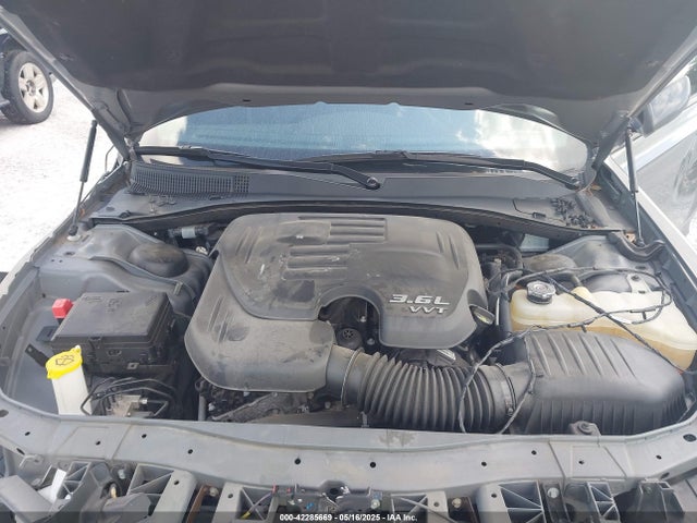 Chrysler 300 300s 2019 2C3CCABG5KH573371 Image 10