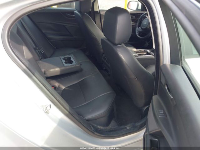2018 JAGUAR XE SAJAD4FX7JCP34771 Photo 7