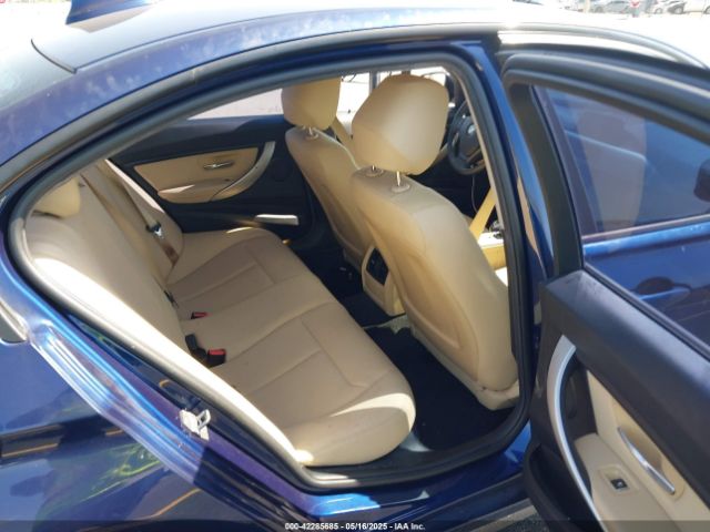 WBA8A9C52JK622825 BMW 320i