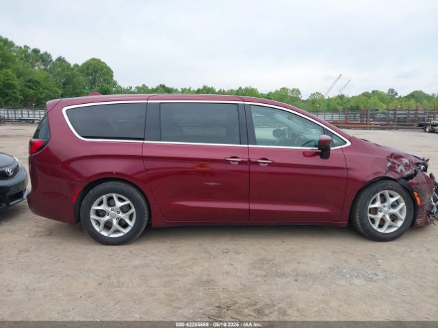 2C4RC1BG6HR811205 Chrysler Pacifica Touring Plus