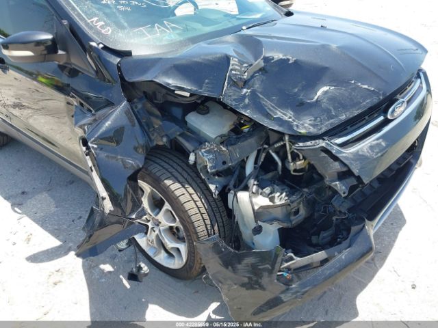 1FMCU9JXXEUA52622 Ford Escape Titanium