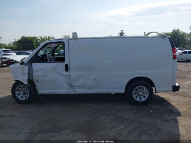 1GCSGAFX8E1102937 Chevrolet Express 1500 Work Van