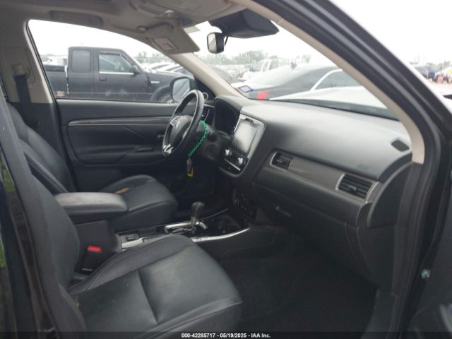 2020 MITSUBISHI OUTLANDER JA4AD3A36LZ046736 Photo 4