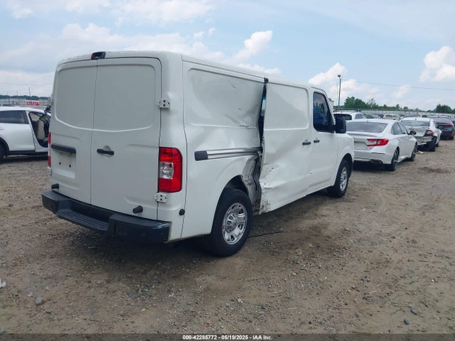 1N6BF0KM1HN808229 Nissan Nv Cargo Nv1500 Sv V6