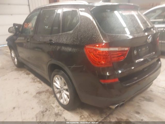 2016 BMW X3 5UXWX9C53G0D68329 Photo 2