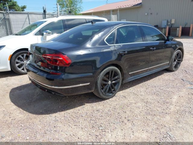 1VWDT7A39HC066015 Volkswagen Passat 1.8t R-line