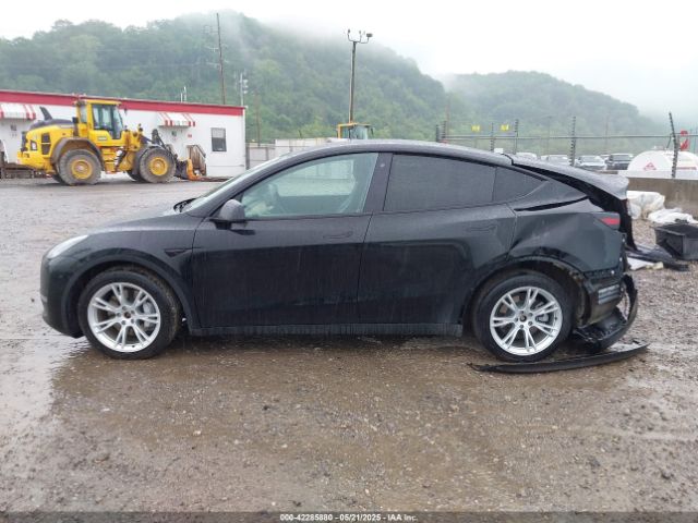 5YJYGDEE1LF012481 Tesla Model Y Long Range Dual Motor All-wheel Drive