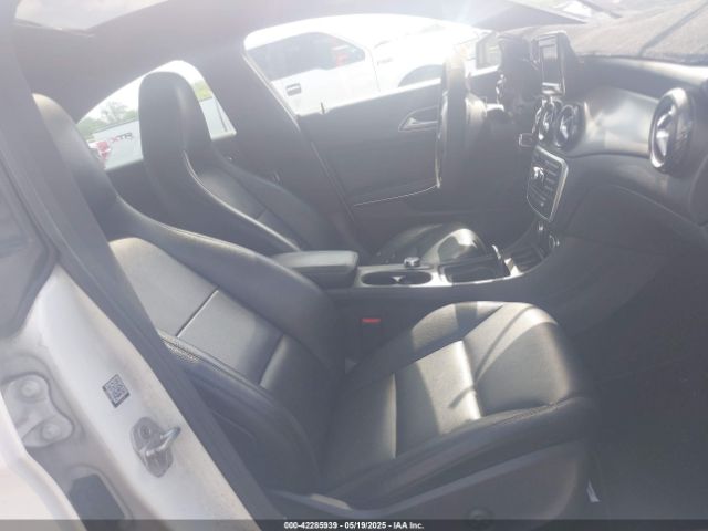 WDDSJ4GB4EN137298 Mercedes-Benz CLA 250 4MATIC