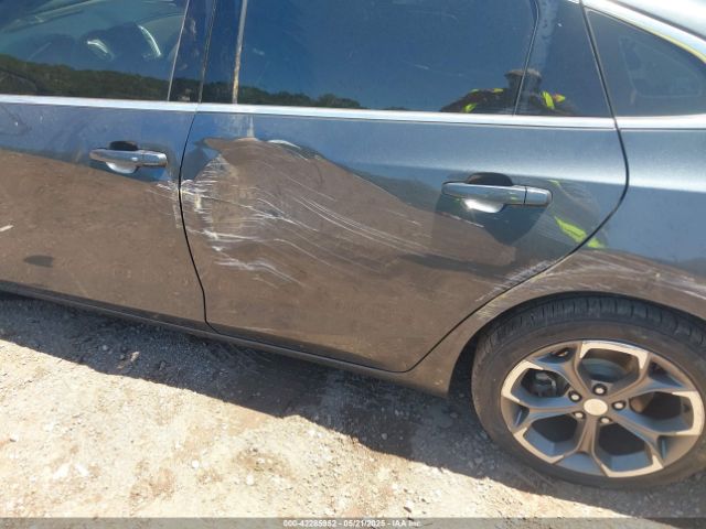 1G1ZD5ST2LF108663 Chevrolet Malibu Fwd Lt