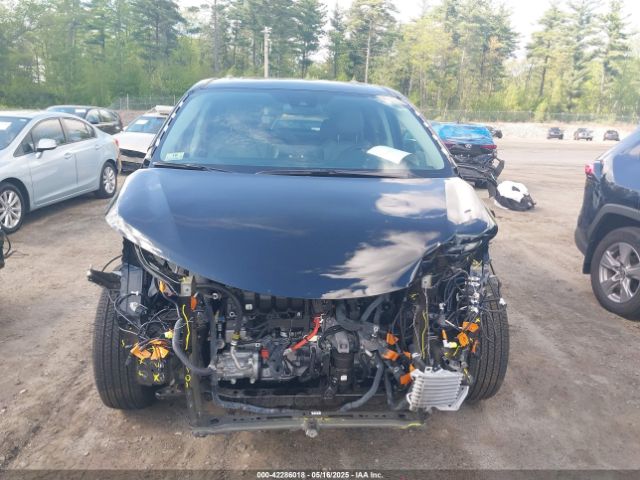 5TDYSKFC2NS042734 Toyota SIENNA XLE