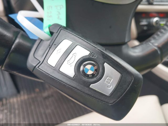 2011 BMW 528I WBAFR1C56BC260589 Photo 10