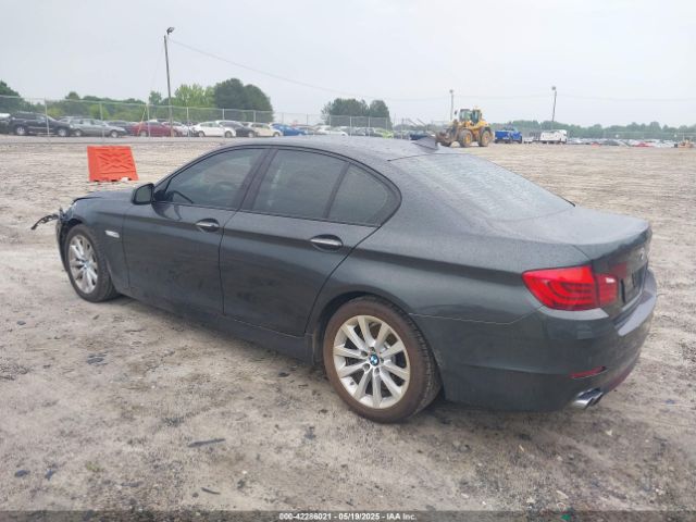 2011 BMW 528I WBAFR1C56BC260589 Photo 2