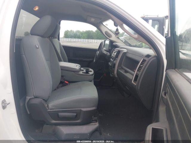 2015 RAM 1500 3C6JR6DT4FG651855 Photo 4