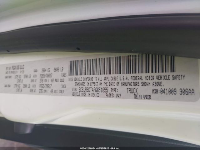 2015 RAM 1500 3C6JR6DT4FG651855 Photo 8