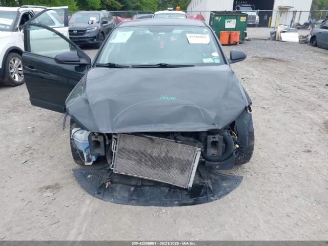 5NPD84LF8JH356086 Hyundai ELANTRA SEL