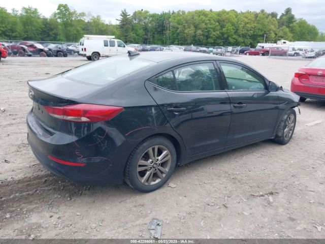 5NPD84LF8JH356086 Hyundai ELANTRA SEL