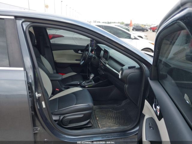 3KPF54AD8LE182479 KIA FORTE EX