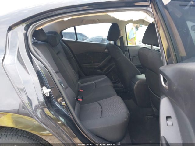 3MZBM1V75GM241498 Mazda Mazda3 I Touring