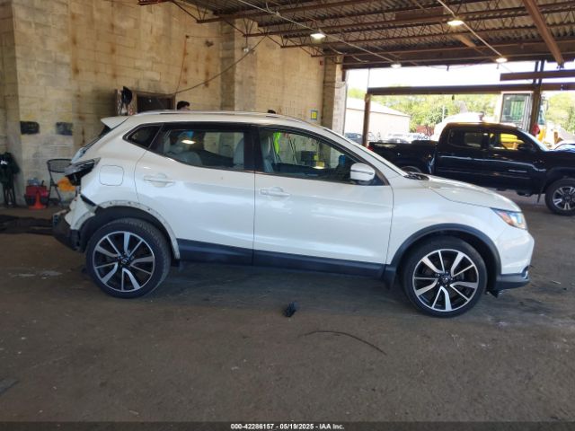 JN1BJ1CR6KW340777 Nissan Rogue Sport Sl