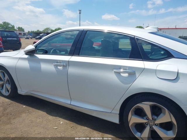 1HGCV1F94JA186651 Honda Accord Touring