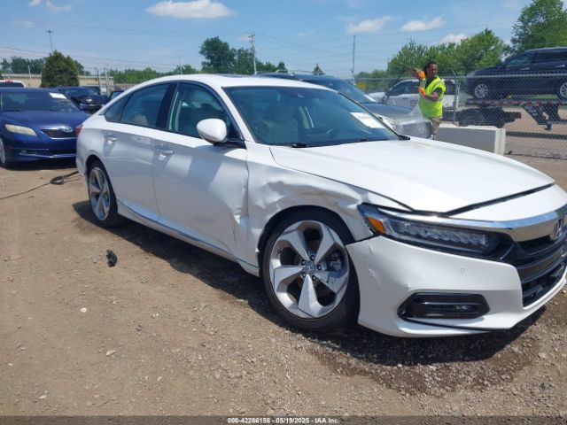 1HGCV1F94JA186651 Honda Accord Touring