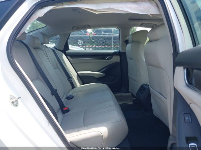 1HGCV1F94JA186651 Honda Accord Touring
