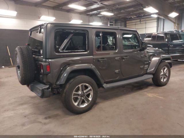 1C4HJXEN0JW193035 Jeep Wrangler Unlimited Sahara 4x4