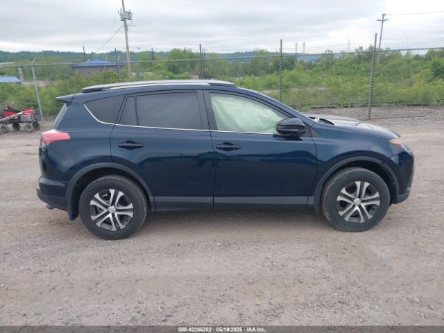 JTMBFREV5HJ151566 Toyota RAV4 LE