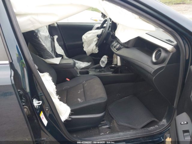 JTMBFREV5HJ151566 Toyota RAV4 LE