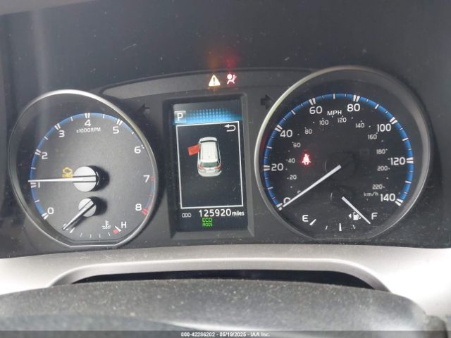 JTMBFREV5HJ151566 Toyota RAV4 LE