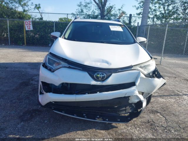 JTMWFREV9HD106582 Toyota Rav4 Xle