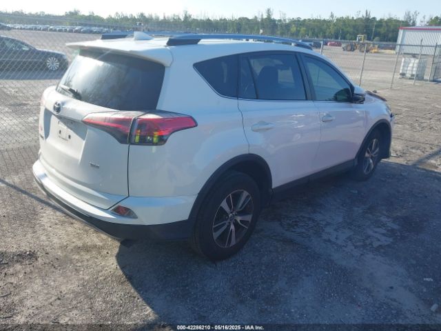 JTMWFREV9HD106582 Toyota Rav4 Xle