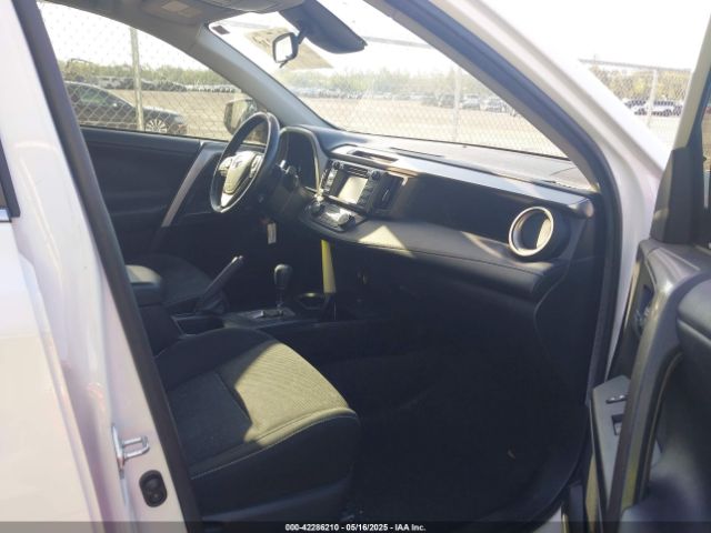 JTMWFREV9HD106582 Toyota Rav4 Xle