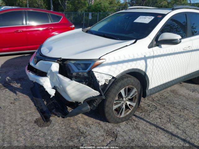 JTMWFREV9HD106582 Toyota Rav4 Xle