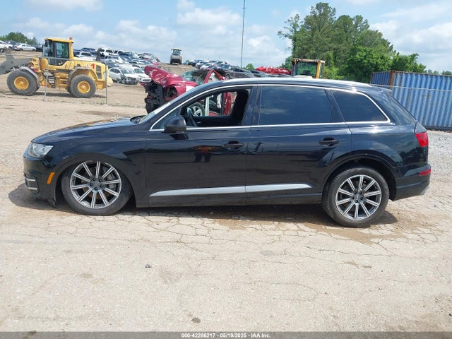 WA1LHAF7XHD040259 Audi Q7 2.0t Premium