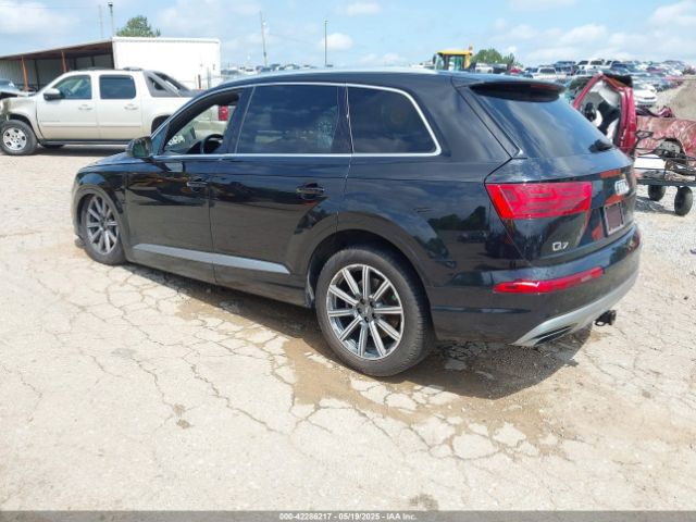 2017 AUDI Q7 WA1LHAF7XHD040259 Photo 2