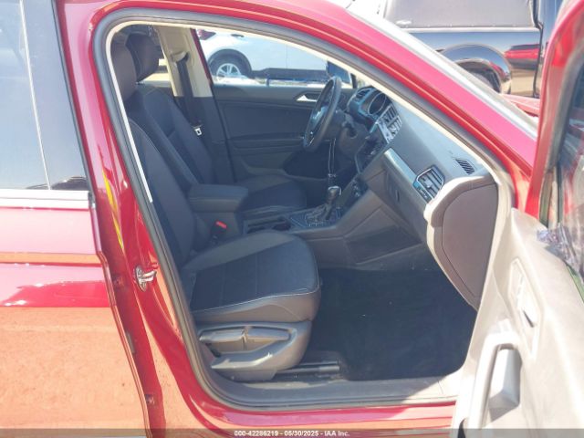 2021 VOLKSWAGEN TIGUAN 3VV3B7AX5MM026562 Photo 4